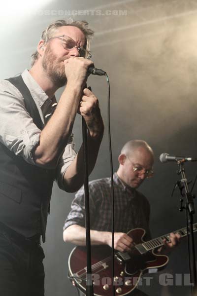 THE NATIONAL - 2013-06-24 - PARIS - Point Ephemere - Matthew Donald Berninger - Scott Devendorf